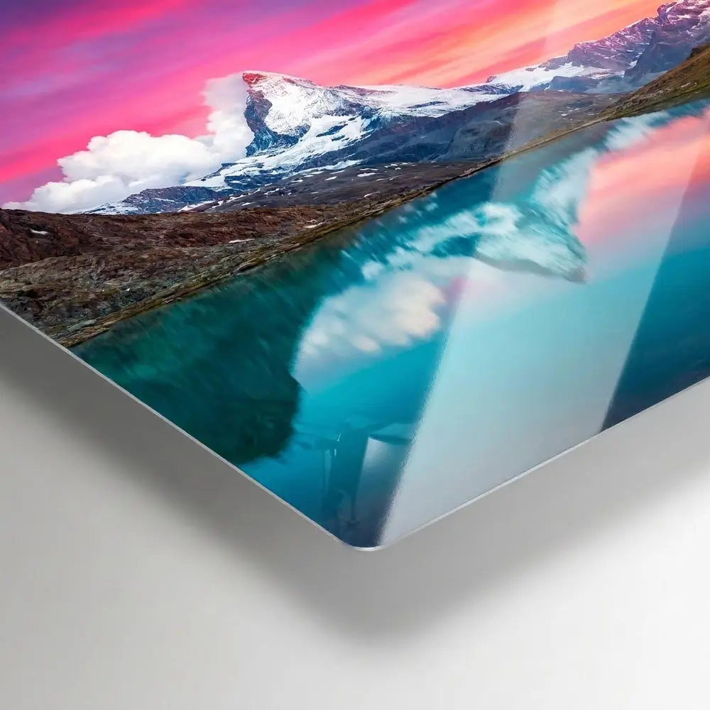 Gloss metal print surface