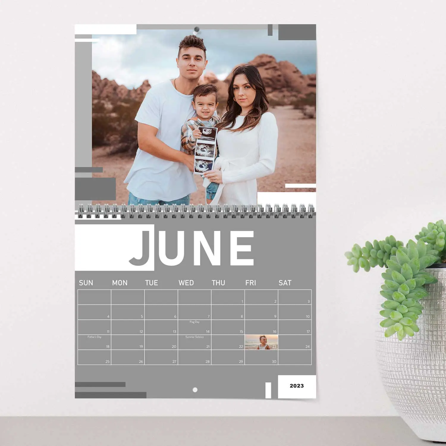 Simple photo calendar