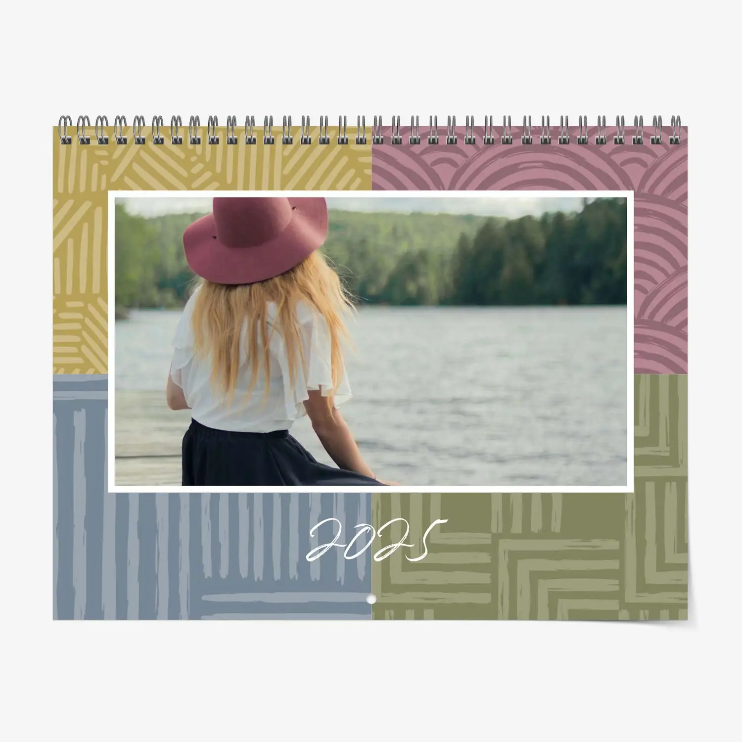 Yearly calendar with photos