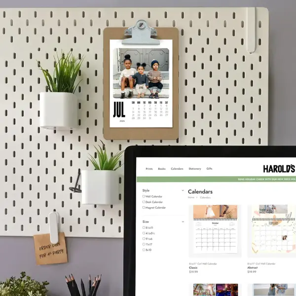Clip board monthly photo calendar