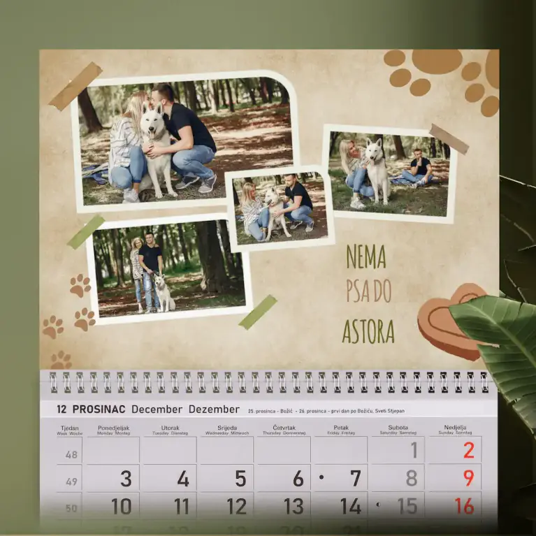 Personalizirani zidni kalendar s motivom psećih šapa, idealan za ljubitelje pasa i vlasnike kućnih ljubimaca