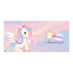 Dječja šalica s čarobnim jednorogom.