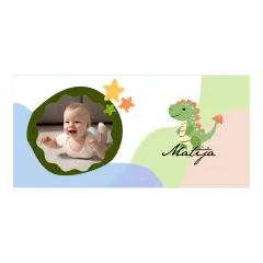 Personalizirana šalica s fotografijom i simpatičnim dinosaurom.