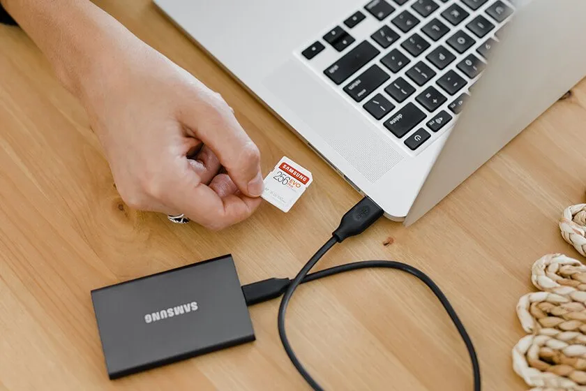 Image recovery services for memory cards