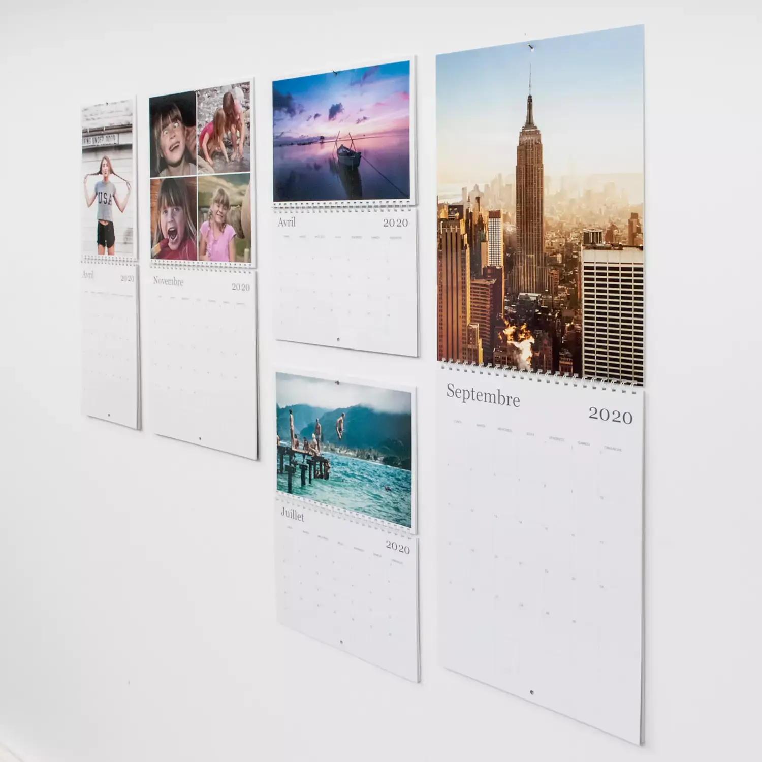 Gamme de calendriers photos personnalisés à accrocher au mur.