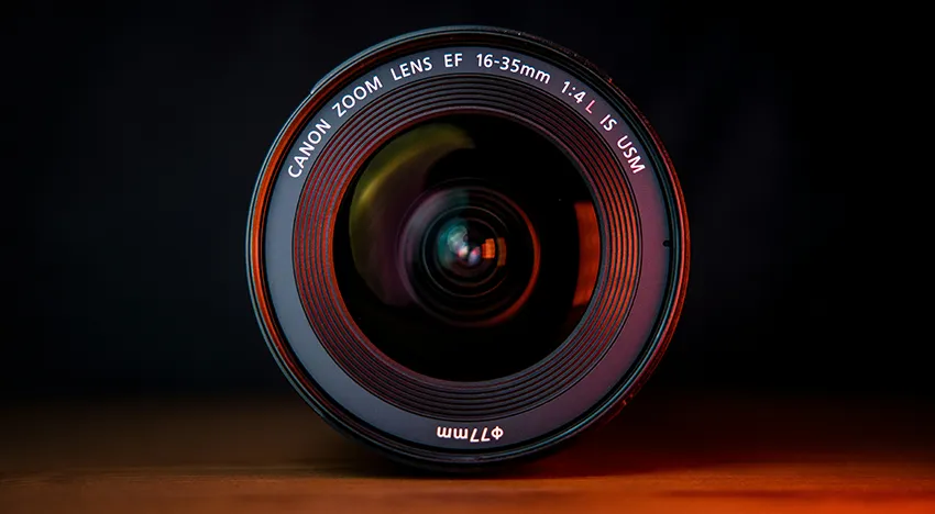 Tripods, bags and lenses in Lansing, MI