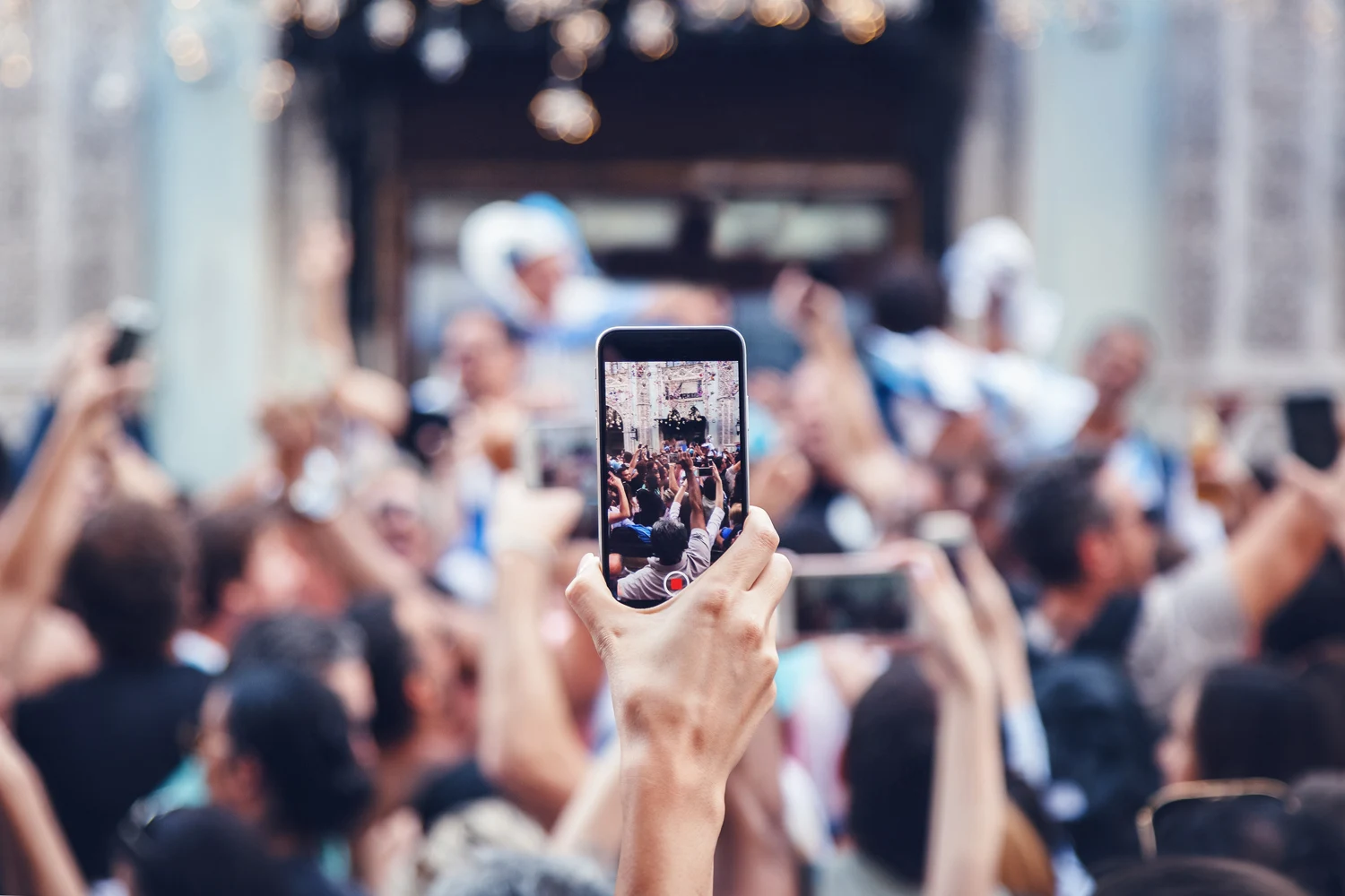 Recording video on smartphone for video file compilation