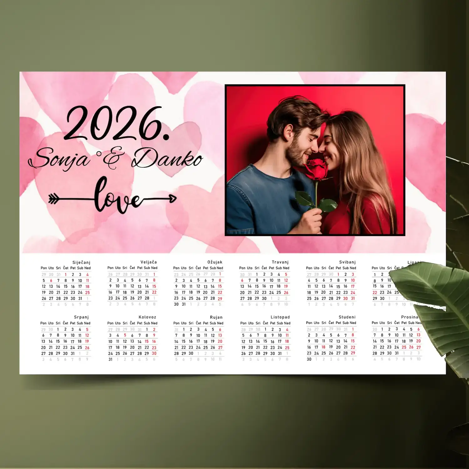 Romantični personalizirani foto kalendar sa slikama – motiv srca i ljubavi, savršen poklon za parove, Puna.hr