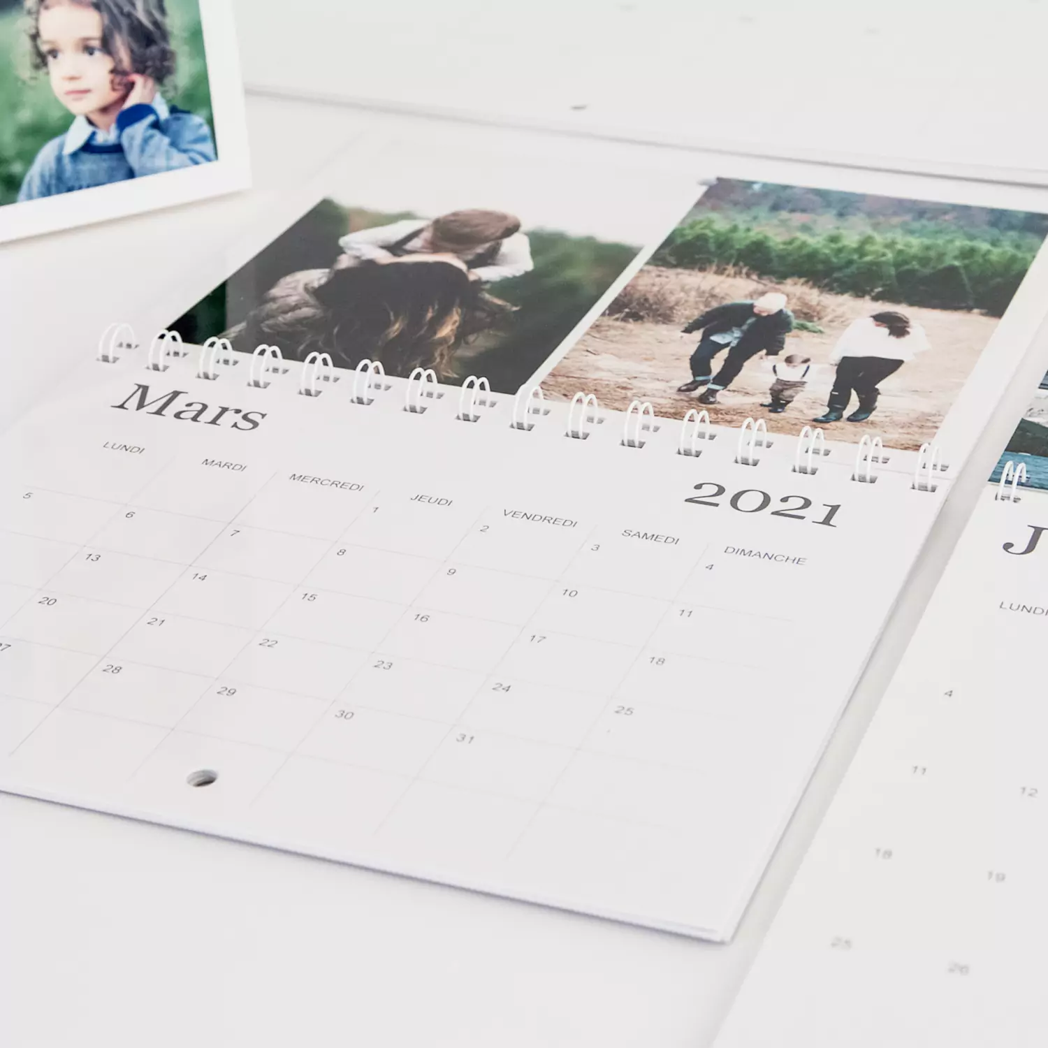 calendrier photo personnalisé à accrocher au mur