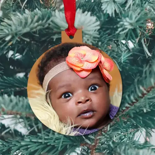 Print your photo on a round Christmas tree decoration online with RapidStudio